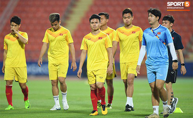 Bùi Tiến Dũng phạm lỗi nghiêm trọng, gỡ hoà cho đối thủ trong Việt Nam - CHDCND Triều Tiên, dân mạng nói gì?-5