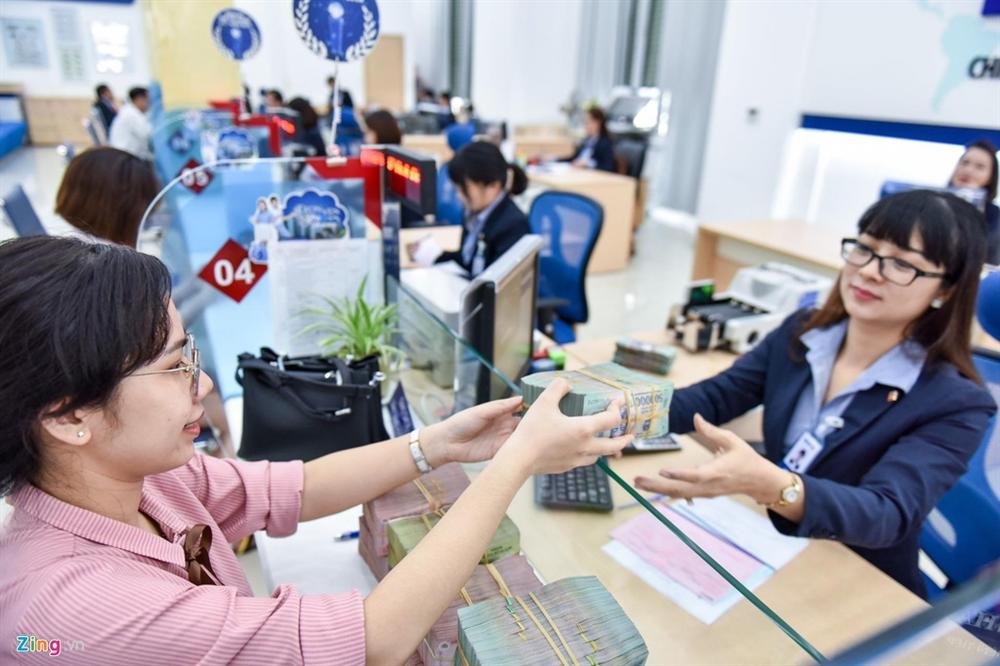 Thưởng Tết 5-7 tháng lương, nhân viên ngân hàng vẫn hụt hẫng-2
