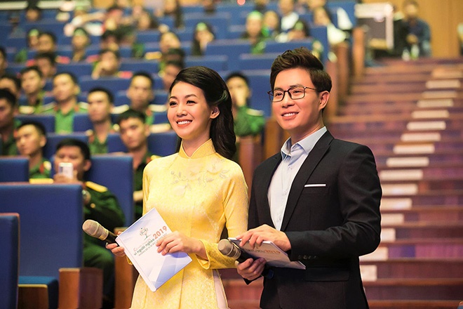 Nữ MC xinh đẹp, 18 tuổi đã lọt vào mắt xanh” sếp lớn VTV3 ngay lần gặp đầu tiên là ai?-3