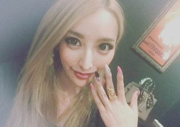 Tiêu xài hết gần 22 tỷ của chồng, mẫu Nhật&nbsp;đòi ly hôn vì nửa kia không còn tiền cho mình ăn chơi-4