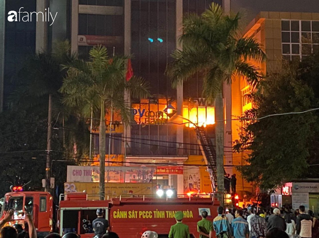 Danh tính 2 cô gái trẻ tử vong thương tâm trong vụ cháy tòa nhà ngân hàng dầu khí ở Thanh Hóa-3