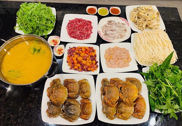 Cả năm cho ông Táo ăn lẩu, mâm cỗ cúng 23 tháng chạp nhà Lã Thanh Huyền gây bất ngờ-5