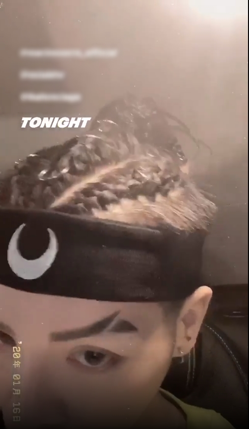 Sau phong cách học sinh cá biệt, Đức Phúc lại khiến fan cười bò vì kiểu tóc kiềng ba chân-3