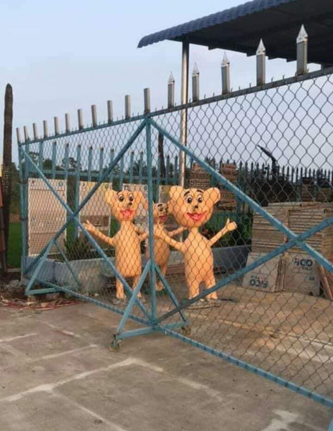 Linh vật chuột vàng có tạo hình kỳ lạ khiến dân mạng hài hước: Không khí Halloween vẫn còn đây mới đúng!-2