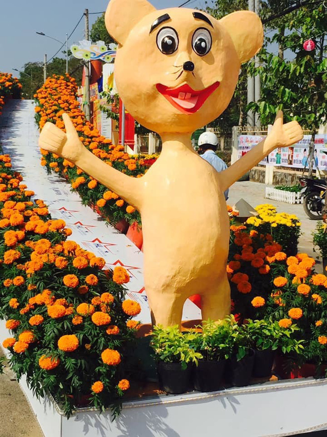 Linh vật chuột vàng có tạo hình kỳ lạ khiến dân mạng hài hước: Không khí Halloween vẫn còn đây mới đúng!-7