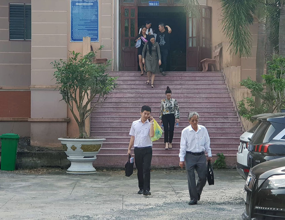 Chồng cũ Nhật Kim Anh lại đòi đổi thẩm phán, toà chưa thể xử vụ tranh chấp nuôi con-2