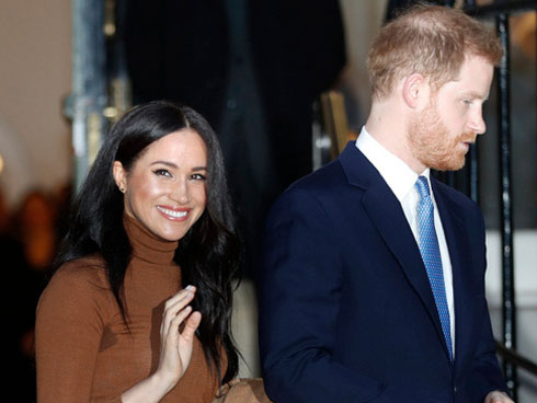 Vừa mới rời hoàng gia, Meghan Markle đã quay ra nói xấu nhà chồng, không muốn con trai sống trong môi trường độc hại-4