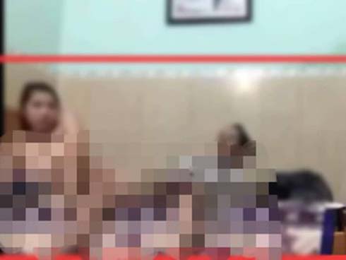 Không thể chấp nhận thầy giáo quan hệ yêu đương với học trò-2