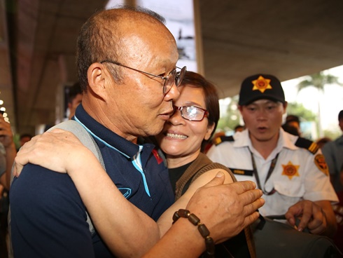 HLV Park Hang-seo và gia đình đón năm mới tại Nhật Bản-5