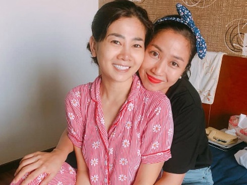 Vẫn phải nhập viện điều trị, Mai Phương hạnh phúc khoe món quà động viên của con gái gửi tặng-4