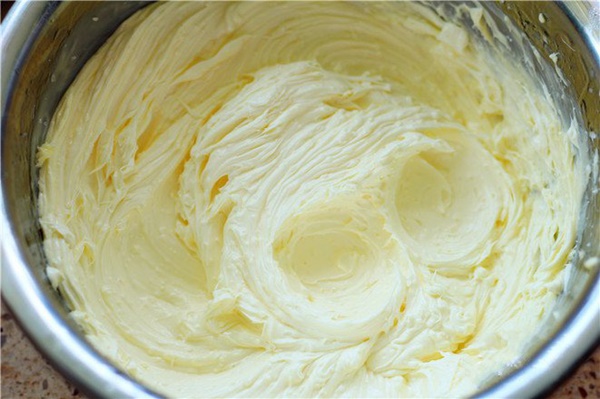 Ngày nghỉ tranh thủ làm ngay mẻ bánh dừa giòn thơm để dành đãi khách dịp Tết-1