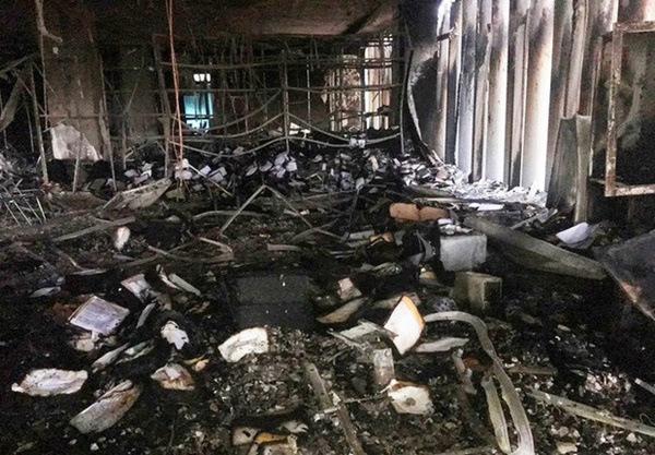 Hiện trường vụ cháy tòa nhà dầu khí Thanh Hóa khiến 2 người chết, 13 người bị thương-1