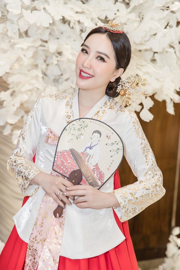 Bảo Thy khoe vẻ đẹp ngày càng thăng hạng sau khi về nhà chồng-2