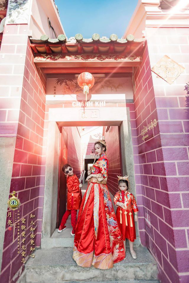 Vợ hai Minh Nhựa khiến dân tình hoảng hồn với bộ ảnh phong cách Trung Hoa: Nhìn cứ tưởng búp bê bị hỏng khuôn đúc chứ!-3