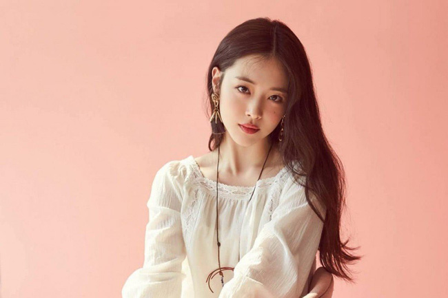 Sự thật đau lòng về bố mẹ nữ idol bạc mệnh Sulli được anh trai tiết lộ: Ông ấy chưa từng đến đứng trước mộ em tôi dù chỉ một lần...-2