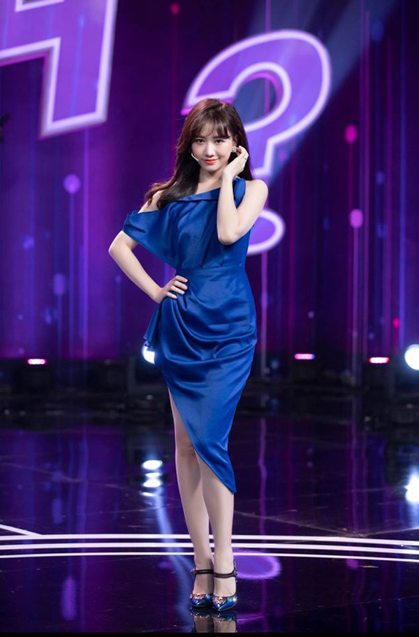 Cái ngược thú vị trong phong cách của hai cặp vợ chồng MC - danh hài hot nhất showbiz Việt từ khi kết hôn đến giờ-2