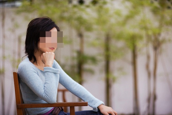 Thấy tin nhắn từ ngân hàng báo về, tôi mở ra xem và chết điếng với nội dung khoản tiền 20 triệu chồng vừa chuyển xong-1