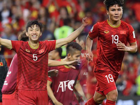 CĐV Việt Nam phẫn nộ cùng cực khi chứng kiến Văn Hậu vẫn phải đóng vai kép phụ ngày 29 Tết-9