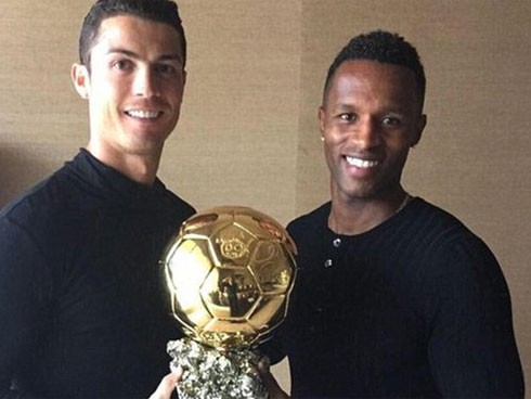 Ronaldo gây sốt với bức ảnh khoe body cực phẩm cùng thần thái chất lừ: Thế là đấng mày râu Việt có mục tiêu phấn đấu trước cái Tết đầy bánh chưng rồi-4