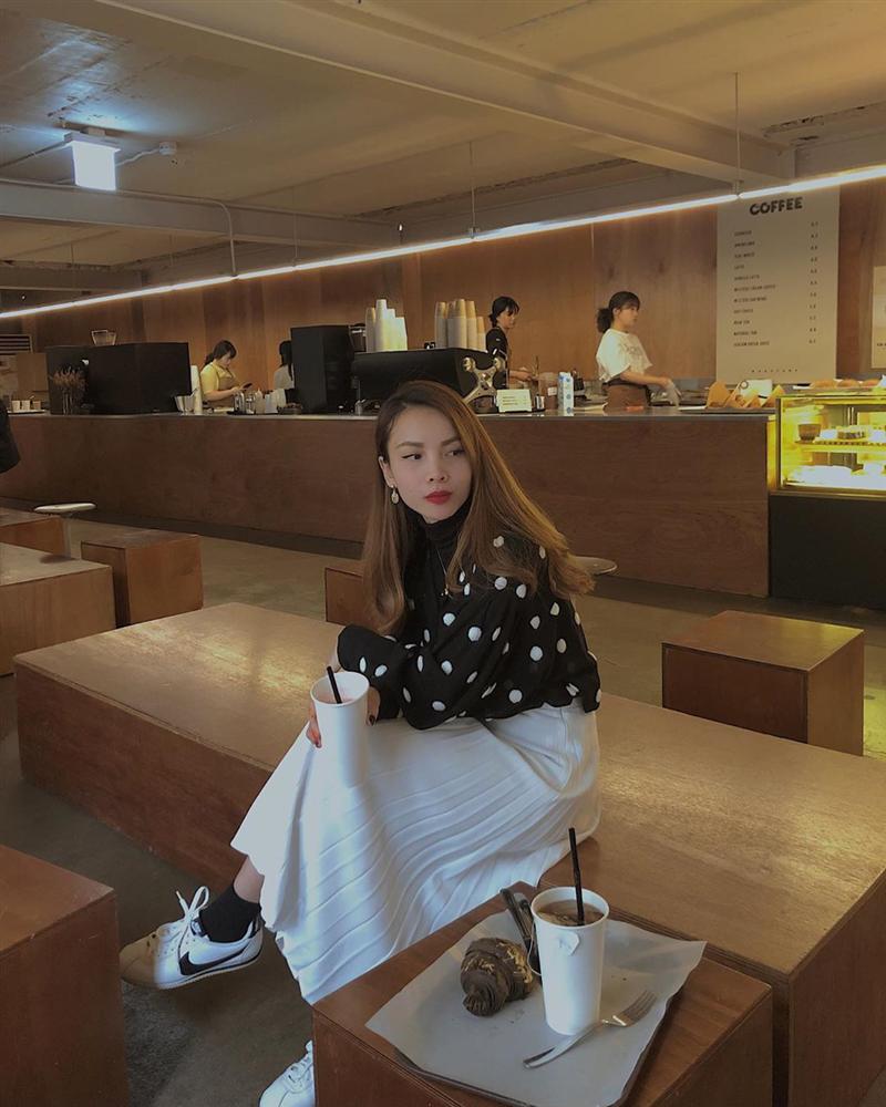 Chị em nên theo dõi sát sao 5 mỹ nhân Việt sau để lấy ý tưởng diện đồ Tết thật chất - sang - trẻ-6