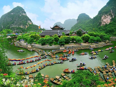 Sợ virus corona, du khách đeo khẩu trang check-in các điểm đến châu Á-8