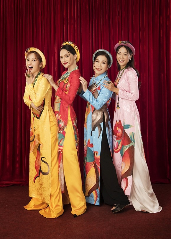 Tan chảy trước loạt khoảnh khắc Hương Giang e ấp, tình tứ tựa vai áp má Tuấn Trần-10