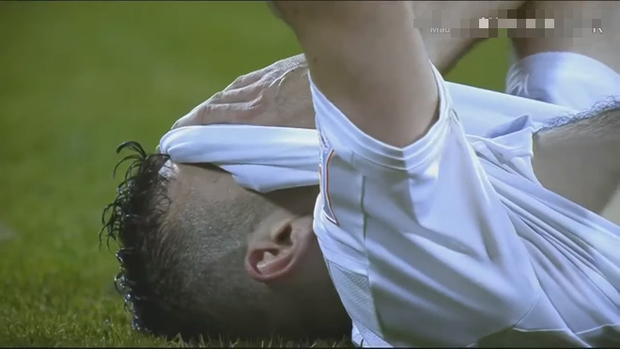 Cầu thủ Jordan òa khóc như trẻ con sau khi bị dàn trai đẹp Hàn Quốc đánh bại-1