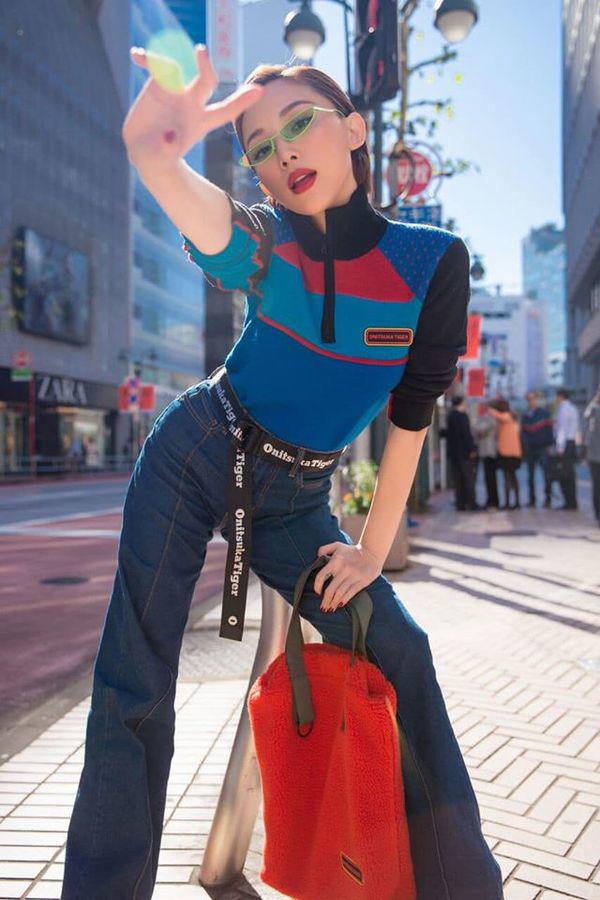 Tóc Tiên đích thị là nàng tắc kè hoa của showbiz Việt, mỗi ngày diện một màu nổi bần bật-10