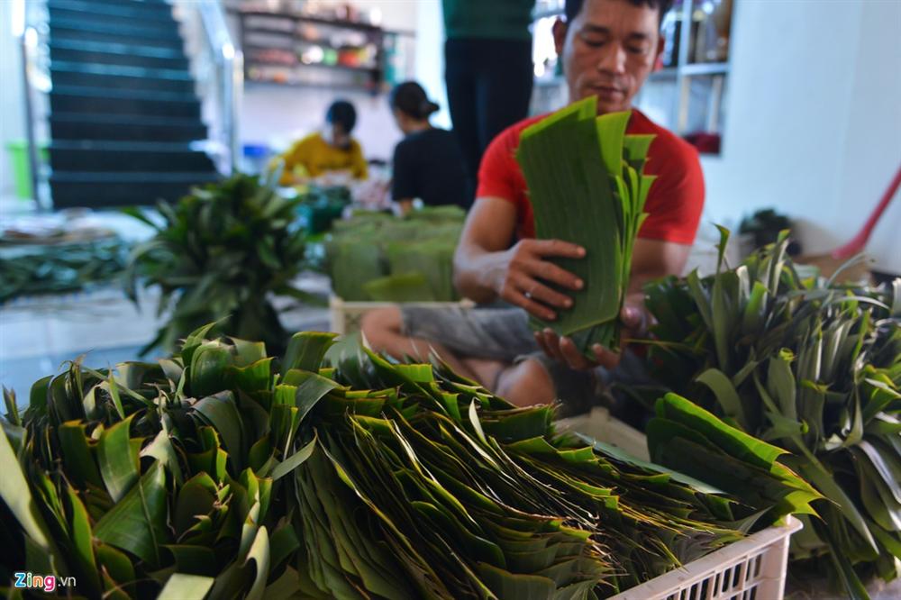 Làm 1.000 chiếc nem chua mỗi ngày dịp cận Tết-7