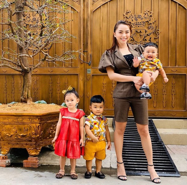 Tăng Thanh Hà khoe mai vàng khắp biệt thự triệu đô, Tuấn Hưng và dàn sao Vbiz hối hả trang trí nhà cửa đón Tết Nguyên đán-9