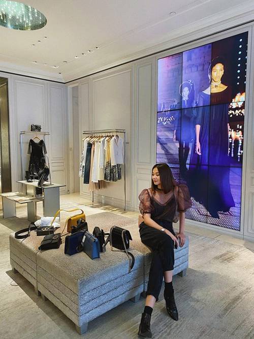 Tết đến, đại gia Thanh Hằng sắm sương sương 8 chiếc túi hiệu dùng đến hết mùng-1