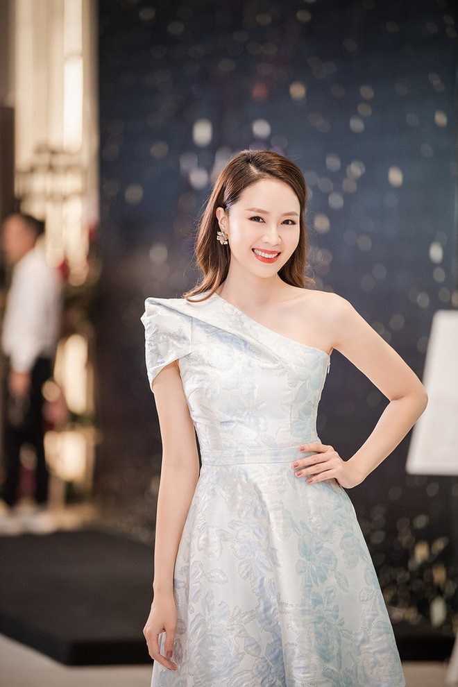 BTV Hoài Anh khoe con gái xinh đẹp, đáng yêu-12