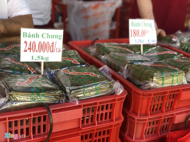 Giò lụa hơn 300.000 đồng/kg vẫn cháy hàng dịp Tết-1