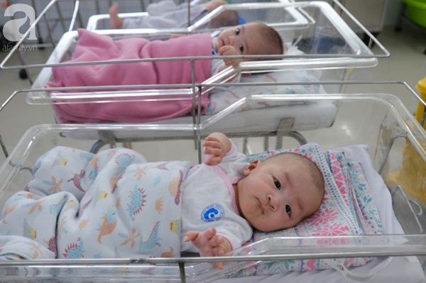 Xót xa cảnh 3 bé gái sinh xong gia đình không đón về, phải chuyển vào viện mồ côi ngày cuối năm-1