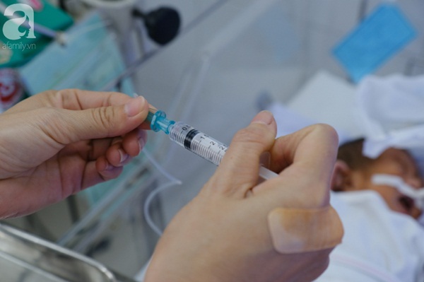 Xót xa cảnh 3 bé gái sinh xong gia đình không đón về, phải chuyển vào viện mồ côi ngày cuối năm-7