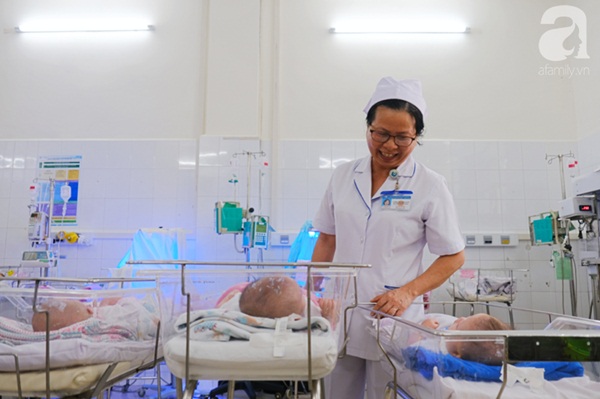 Xót xa cảnh 3 bé gái sinh xong gia đình không đón về, phải chuyển vào viện mồ côi ngày cuối năm-10