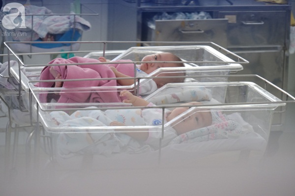 Xót xa cảnh 3 bé gái sinh xong gia đình không đón về, phải chuyển vào viện mồ côi ngày cuối năm-11