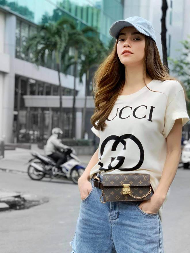 Mỹ nhân bị đồn thẩm mỹ nhiều nhất Vbiz không ai khác chính là Hồ Ngọc Hà-10