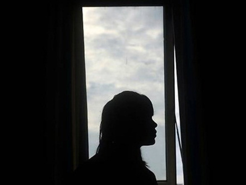 Cám cảnh những thanh niên tị nạn bán dâm sống qua ngày-13