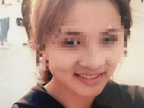 Nhà bốc mùi hôi, chàng trai gọi bảo trì mới phát hiện nguồn cơn từ vết chất lỏng đen trên tường và người đàn ông sống tầng trên-4