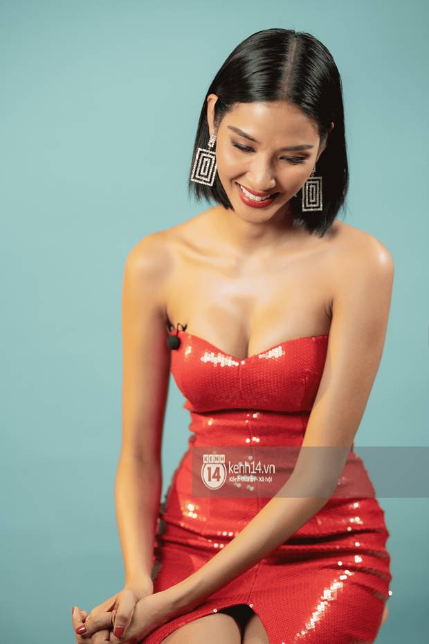 Hoàng Thùy: Thời gian qua tôi đã gồng và nén tuổi trẻ mình lại rất nhiều, sắp tới tôi muốn lấy chồng và làm mẹ!”-5