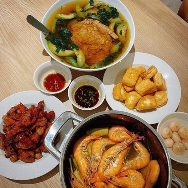 Cuối năm bục mặt chạy show, ca sĩ Bao giờ lấy chồng vẫn đảm đang hết phần thiên hạ-3