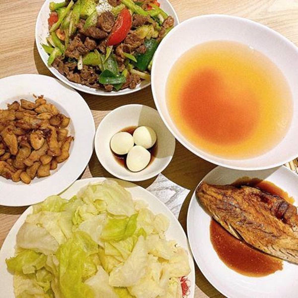 Cuối năm bục mặt chạy show, ca sĩ Bao giờ lấy chồng vẫn đảm đang hết phần thiên hạ-4