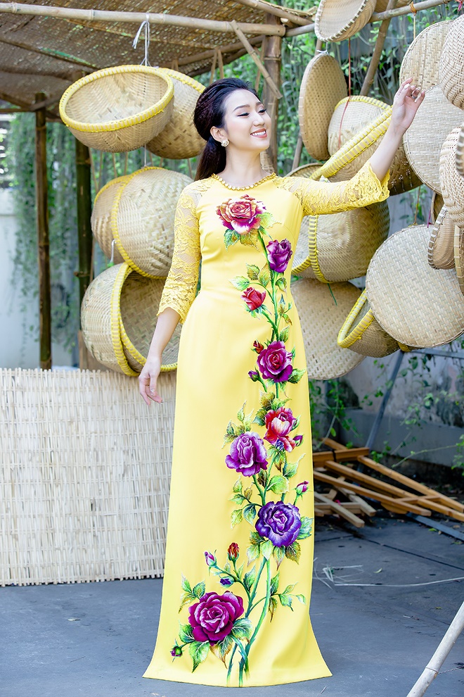 Cao Mỹ Kim xinh đẹp và quyến rũ trong tà áo dài-8