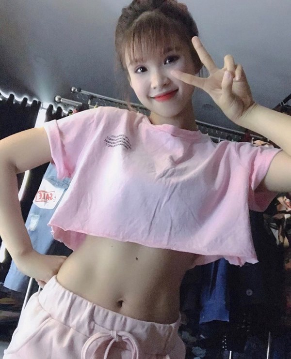 Nhan sắc dàn mỹ nhân Vbiz chạm ngưỡng tuổi 30 năm 2020: Mẹ 1 con Nhã Phương ngày càng đẹp, Khởi My hack tuổi thần sầu-20