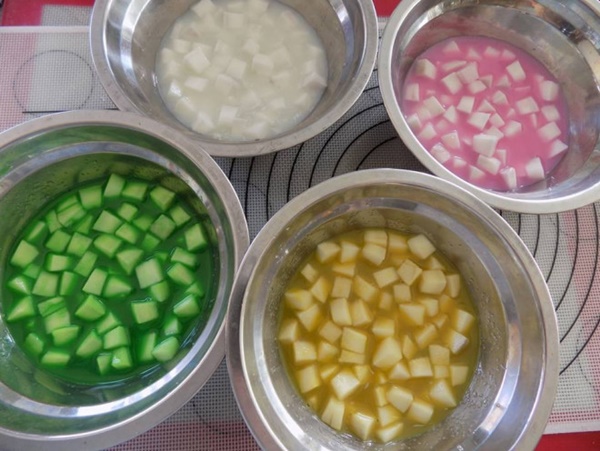 Đổi gió” với mứt dừa viên vừa đơn giản mà ngon đãi khách dịp Tết-4