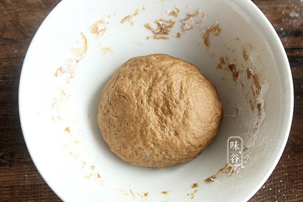 Làm bánh tai heo không cần lò nướng, món quà quê ăn Tết&nbsp;ai thấy cũng tấm tắc khen ngon-4