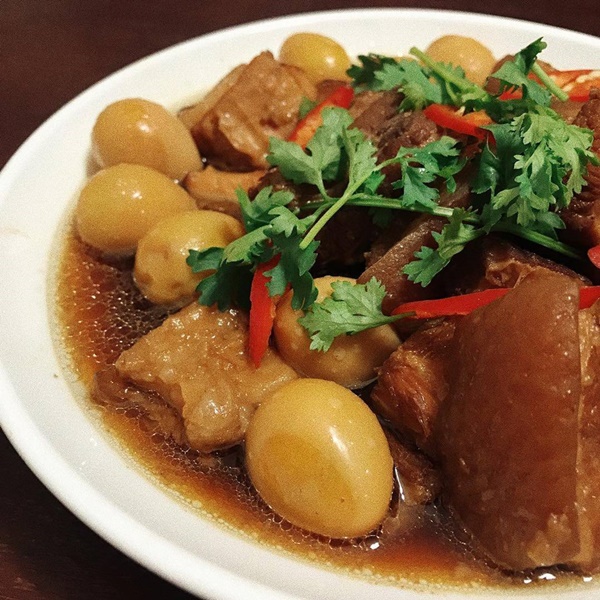 Bánh tét, thịt kho tàu và hương vị Tết cổ truyền miền Trung-9