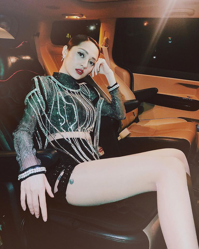 Nhan sắc bốc lửa và cuộc sống sang chảnh của Bảo Anh ở tuổi 28-11
