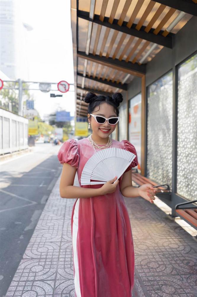 Xôn xao hình ảnh Phương Mỹ Chi ngày càng sành điệu, dùng toàn đồ hiệu-1